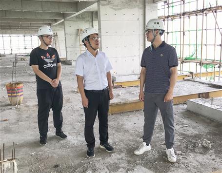 廖立波到冶建金港分公司项目指导创优工作